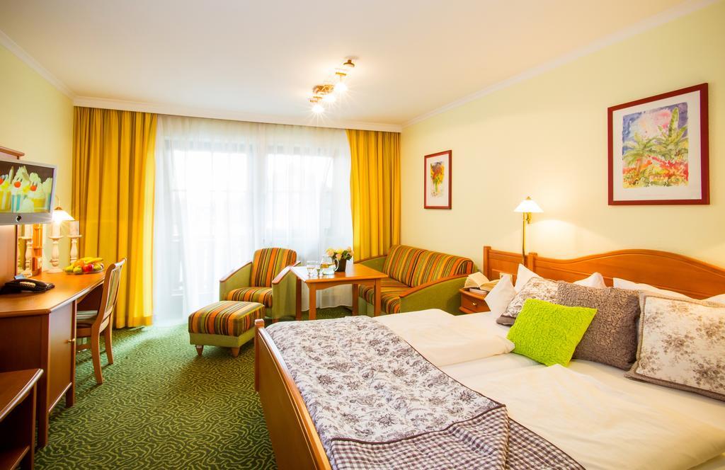 Hotel Konradshof Бад-Грисбах Экстерьер фото