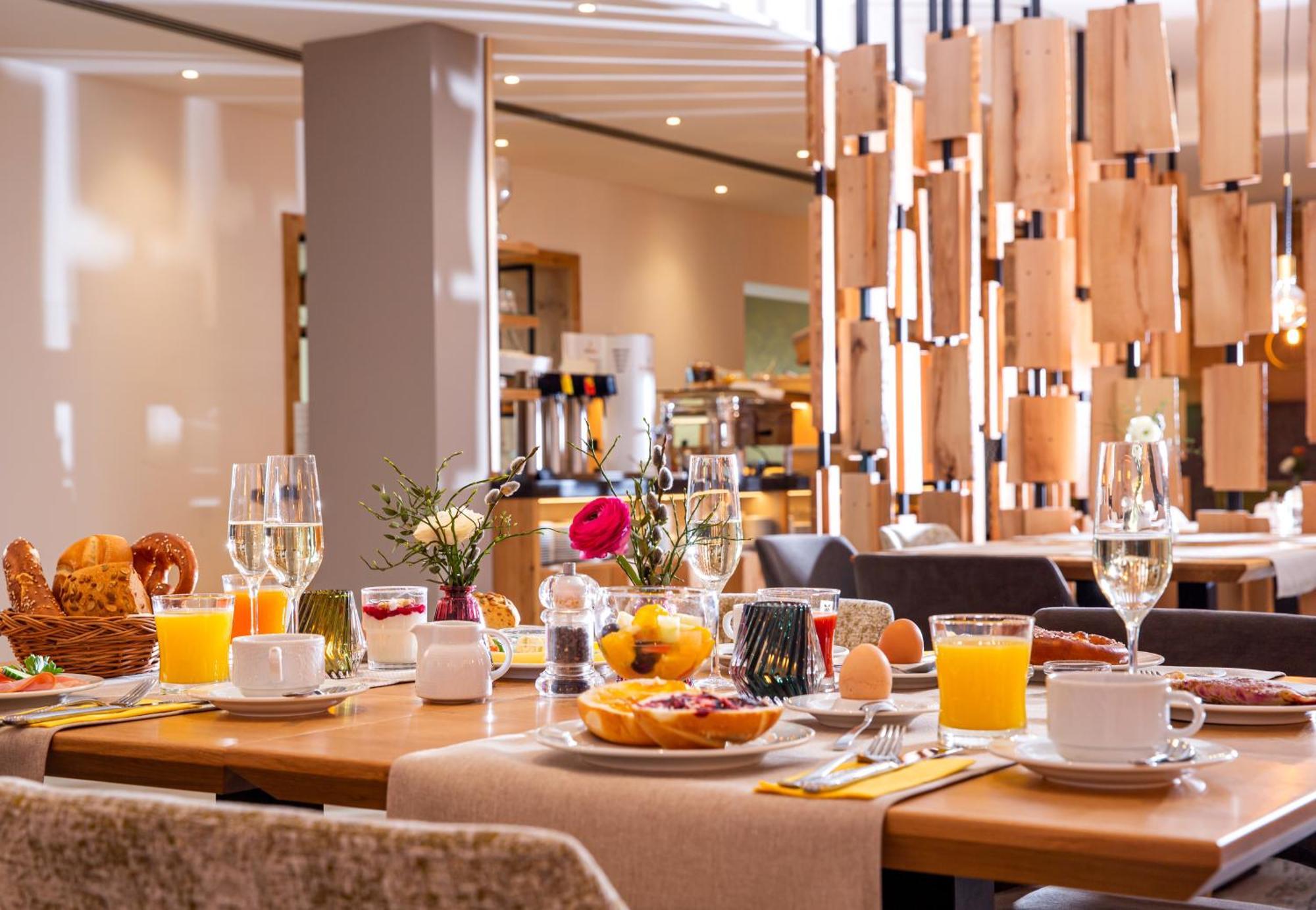 Hotel Konradshof Бад-Грисбах Экстерьер фото