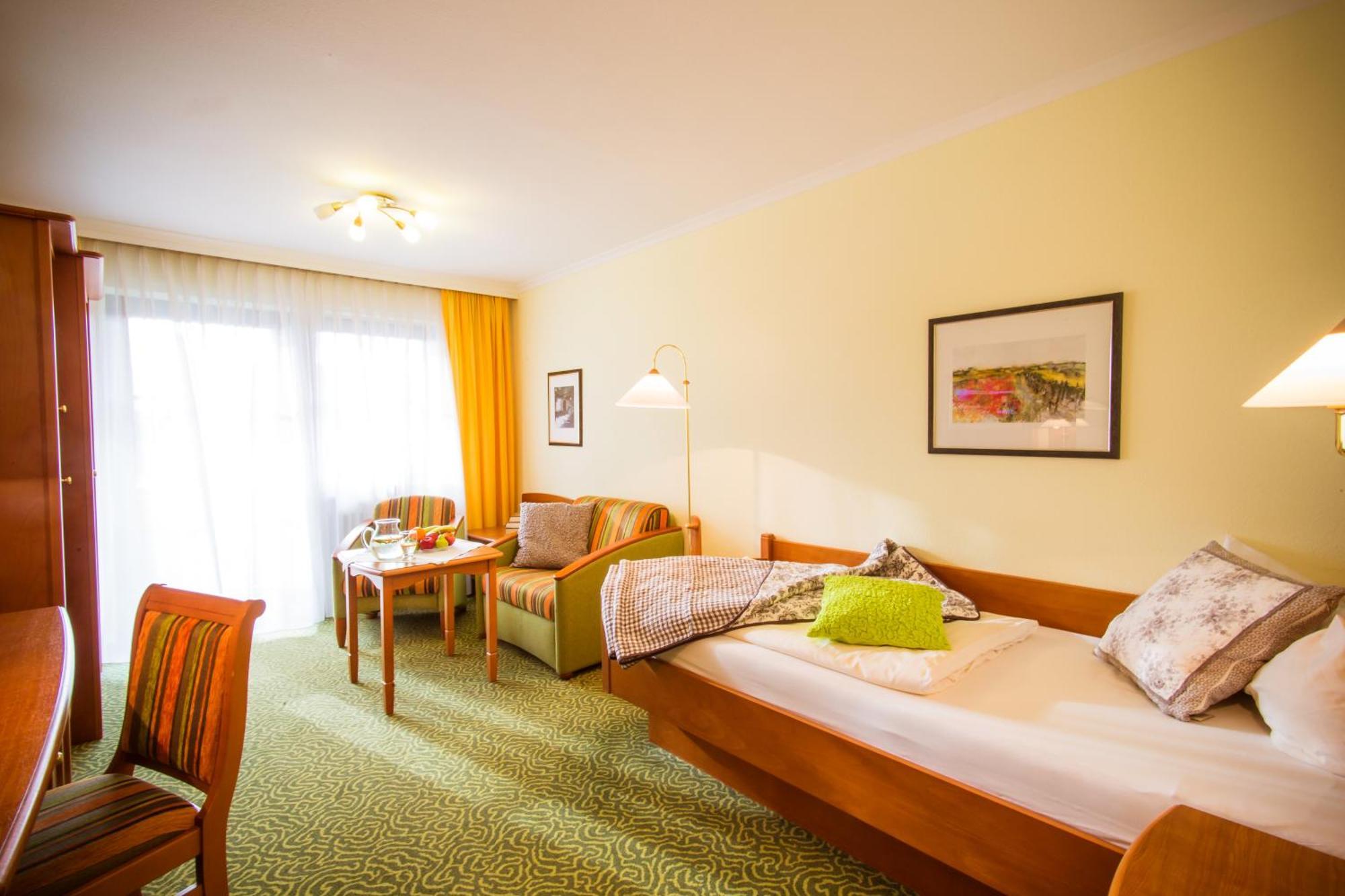 Hotel Konradshof Бад-Грисбах Экстерьер фото